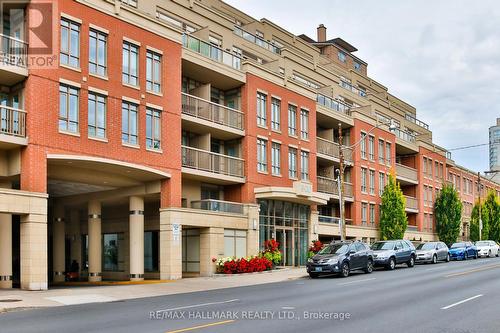 900 Mount Pleasant Road, Toronto (Mount Pleasant West), ON - Outdoor With Balcony With Facade