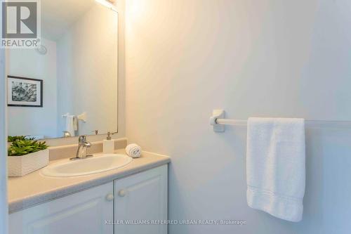 259 Pleasant Boulevard, Georgina, ON - Indoor Photo Showing Bathroom