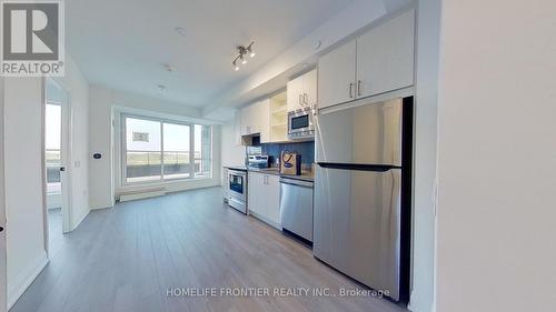 422 - 60 George Butchart Drive, Toronto (Downsview-Roding-Cfb), ON - Indoor Photo Showing Kitchen