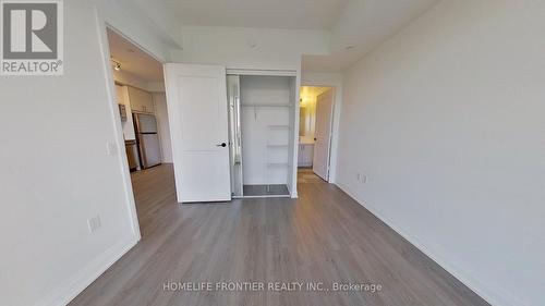 422 - 60 George Butchart Drive, Toronto, ON - Indoor Photo Showing Other Room