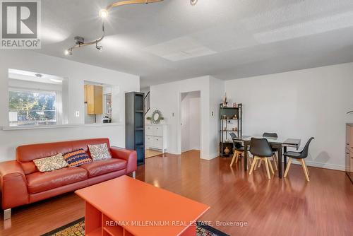 76 - 98 Falconer Drive, Mississauga (Streetsville), ON - Indoor Photo Showing Living Room