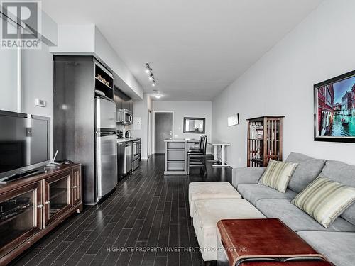 2602 - 103 The Queens Way, Toronto, ON - Indoor Photo Showing Living Room