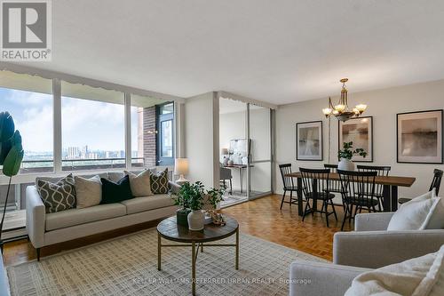 2012 - 61 Richview Road, Toronto (Humber Heights), ON - Indoor Photo Showing Living Room