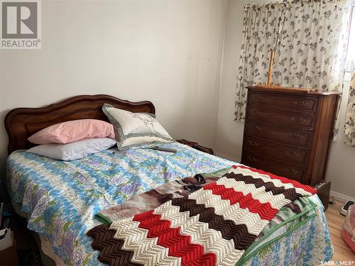 702 Portage Avenue, Wadena, SK - Indoor Photo Showing Bedroom