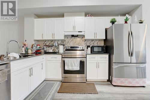 6 - 720 Grey Street, Brantford, ON - Indoor Photo Showing Kitchen