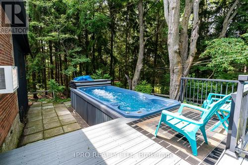 715432 1St Line E, Mono, ON - Outdoor With Above Ground Pool With Deck Patio Veranda