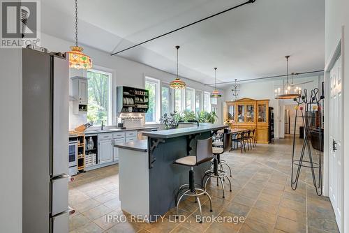 715432 1St Line E, Mono, ON - Indoor Photo Showing Kitchen With Upgraded Kitchen