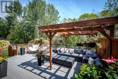 2738 Beachmount Cres, Kamloops, BC - Outdoor With Deck Patio Veranda