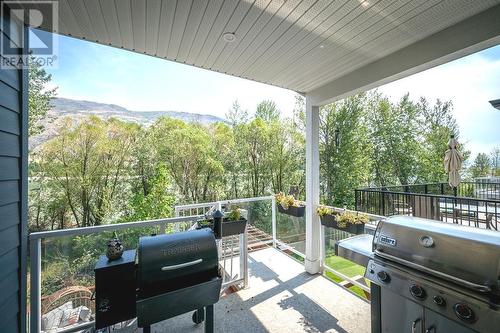 2738 Beachmount Cres, Kamloops, BC - Outdoor With Deck Patio Veranda With Exterior