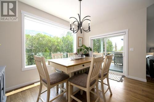 2738 Beachmount Cres, Kamloops, BC - Indoor Photo Showing Dining Room