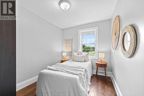 79 Victoria Avenue N, Kawartha Lakes (Lindsay), ON - Indoor Photo Showing Bedroom