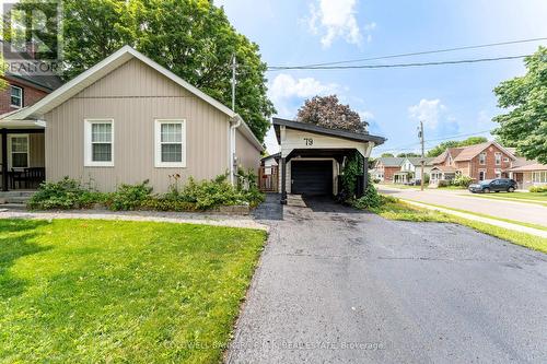 79 Victoria Avenue N, Kawartha Lakes (Lindsay), ON - Outdoor With Facade