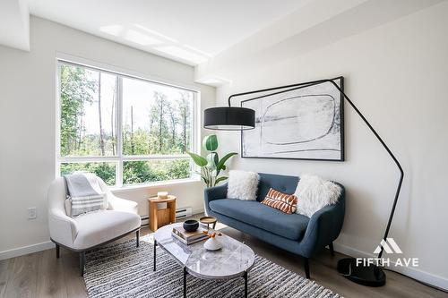 201 7936 206 Street, Langley, BC - Indoor Photo Showing Living Room