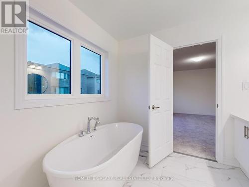 238 Flood Avenue, Clarington, ON - Indoor Photo Showing Bathroom