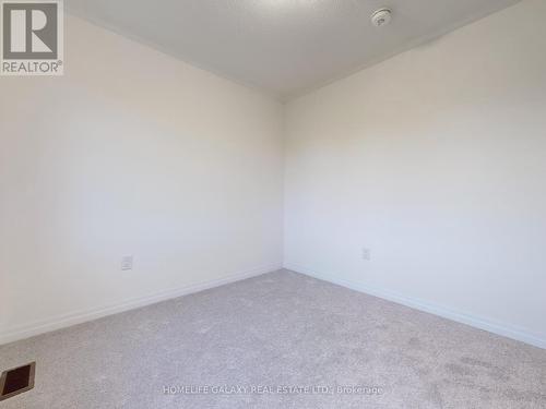 238 Flood Avenue, Clarington, ON - Indoor Photo Showing Other Room