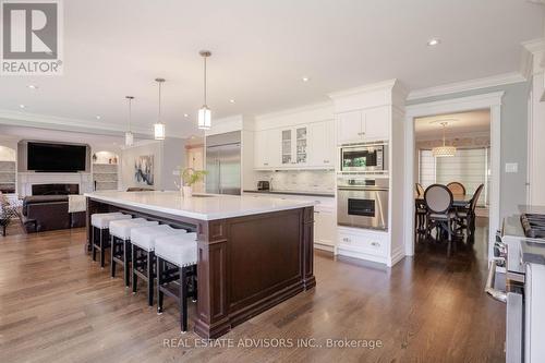 767 Indian Road, Mississauga (Lorne Park), ON - Indoor Photo Showing Kitchen With Upgraded Kitchen