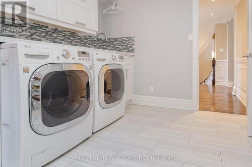 767 Indian Road, Mississauga, ON - Indoor Photo Showing Laundry Room