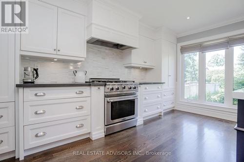 767 Indian Road, Mississauga (Lorne Park), ON - Indoor Photo Showing Kitchen With Upgraded Kitchen