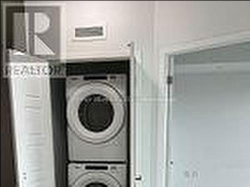 810 - 4085 Parkside Village Drive, Mississauga (City Centre), ON - Indoor Photo Showing Laundry Room