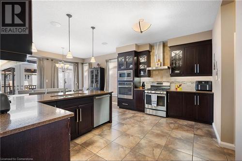 299 Moorlands Crescent, Kitchener, ON - Indoor Photo Showing Kitchen With Stainless Steel Kitchen With Upgraded Kitchen