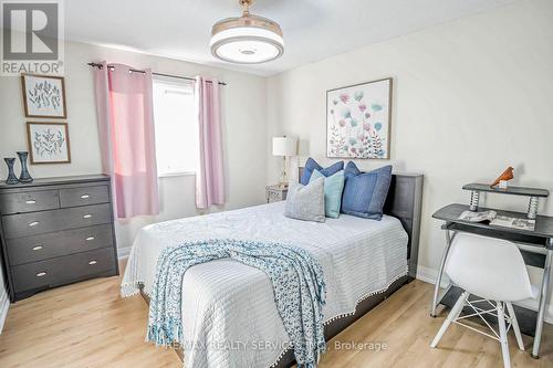 118 Parkedge Street, Guelph/Eramosa (Rockwood), ON - Indoor Photo Showing Bedroom