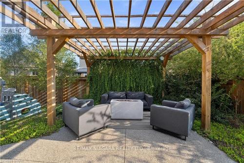 82 Creekside Drive, Welland, ON - Outdoor