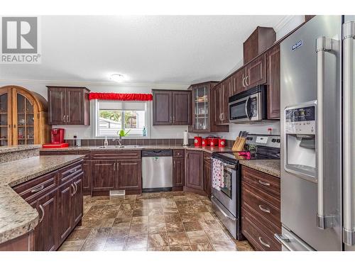 610 Katherine Road Unit# 70, West Kelowna, BC - Indoor Photo Showing Kitchen With Double Sink