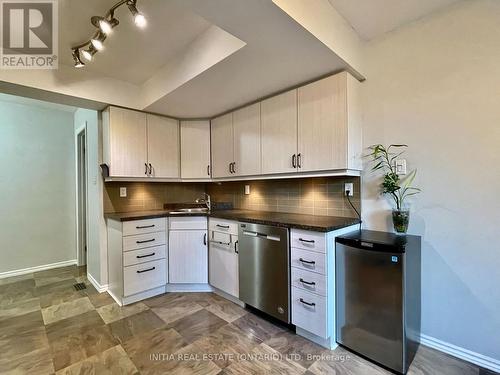 58 Mcmaster Crescent, London, ON - Indoor Photo Showing Kitchen