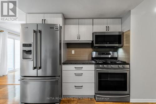 58 Mcmaster Crescent, London, ON - Indoor Photo Showing Kitchen