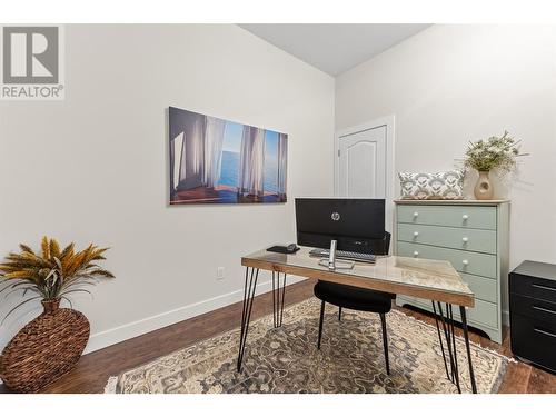 647 Royal Pine Drive, Kelowna, BC - Indoor Photo Showing Office