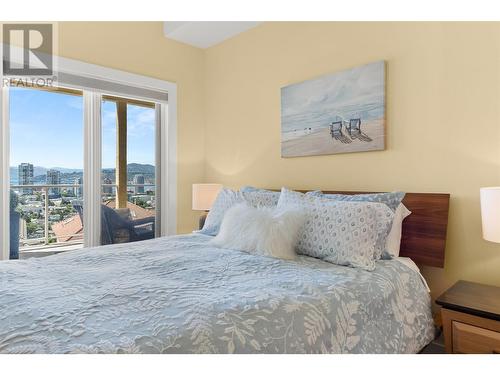 647 Royal Pine Drive, Kelowna, BC - Indoor Photo Showing Bedroom