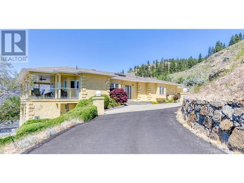 647 Royal Pine Drive, Kelowna, BC - Outdoor