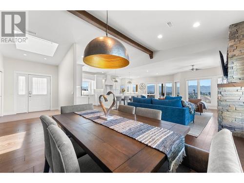 647 Royal Pine Drive, Kelowna, BC - Indoor Photo Showing Dining Room