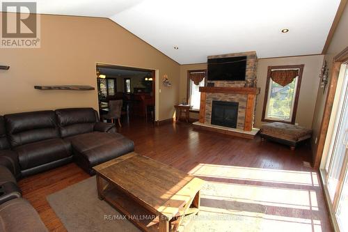 729 11Th Line W, Trent Hills, ON - Indoor Photo Showing Living Room With Fireplace