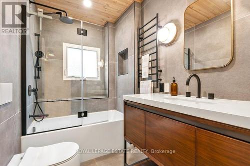 501 Westmount Avenue, Toronto, ON - Indoor Photo Showing Bathroom