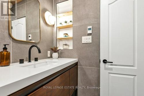 501 Westmount Avenue, Toronto (Oakwood Village), ON - Indoor Photo Showing Bathroom