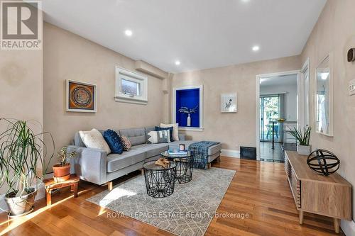 501 Westmount Avenue, Toronto, ON - Indoor Photo Showing Living Room