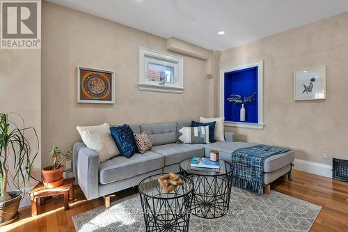 501 Westmount Avenue, Toronto, ON - Indoor Photo Showing Living Room