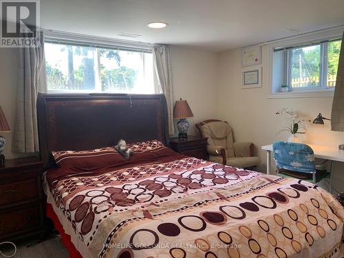 300 Searle Avenue, Toronto, ON - Indoor Photo Showing Bedroom