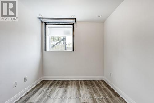 B602 - 5279 Highway  7 Road, Vaughan (Vaughan Grove), ON - Indoor Photo Showing Other Room