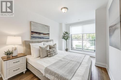 B602 - 5279 Highway  7 Road, Vaughan (Vaughan Grove), ON - Indoor Photo Showing Bedroom