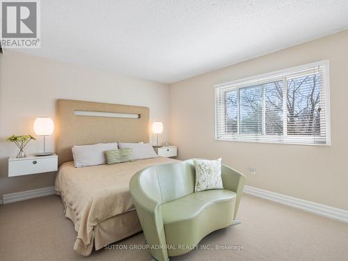 1934 Malden Crescent, Pickering, ON - Indoor Photo Showing Bedroom