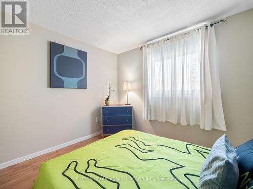 1934 Malden Crescent, Pickering, ON - Indoor Photo Showing Bedroom