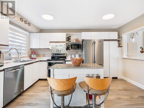 1934 Malden Crescent, Pickering, ON - Indoor Photo Showing Kitchen With Stainless Steel Kitchen