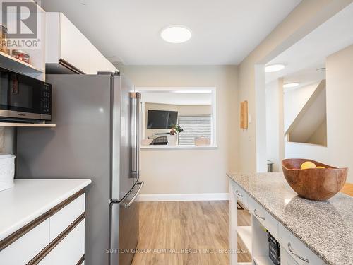 1934 Malden Crescent, Pickering, ON - Indoor Photo Showing Kitchen