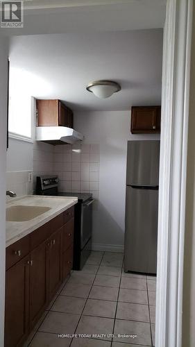 Lower - 200 Phyllis Avenue, Toronto (Cliffcrest), ON - Indoor Photo Showing Kitchen