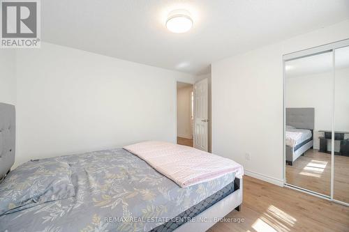 31 Guthrie Crescent, Whitby, ON - Indoor Photo Showing Bedroom