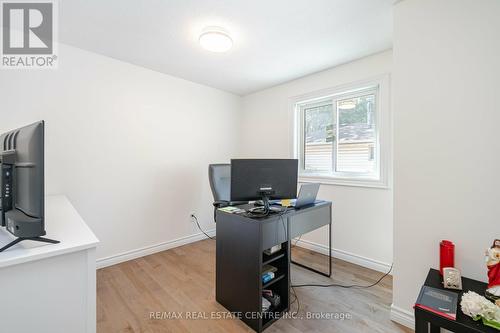 31 Guthrie Crescent, Whitby, ON - Indoor Photo Showing Office