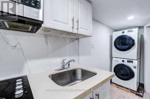 296 Lara Woods, Mississauga (Mississauga Valleys), ON - Indoor Photo Showing Laundry Room