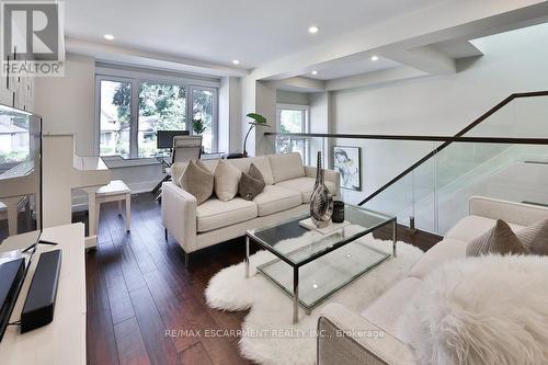 4B Twenty Seventh Street, Toronto (Long Branch), ON - Indoor Photo Showing Living Room